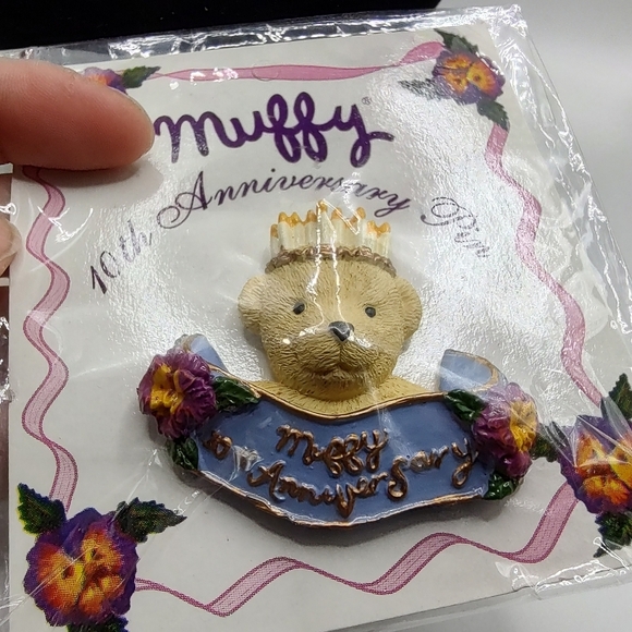 💥 3/$20 Two Muffy Vanderbear Pins. 10th Anniversary and  Club Exclusive! - Picture 5 of 8